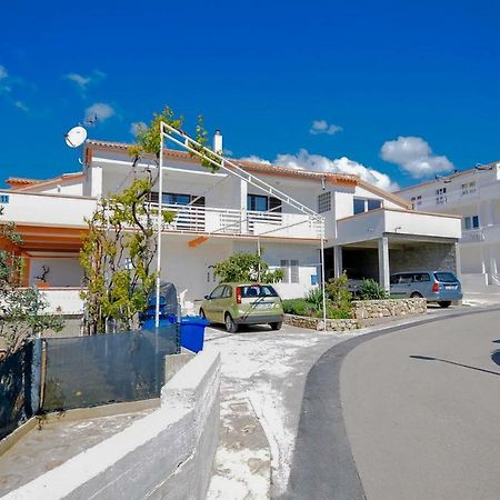 Apartments Sanja ตรีบูนย์ ภายนอก รูปภาพ