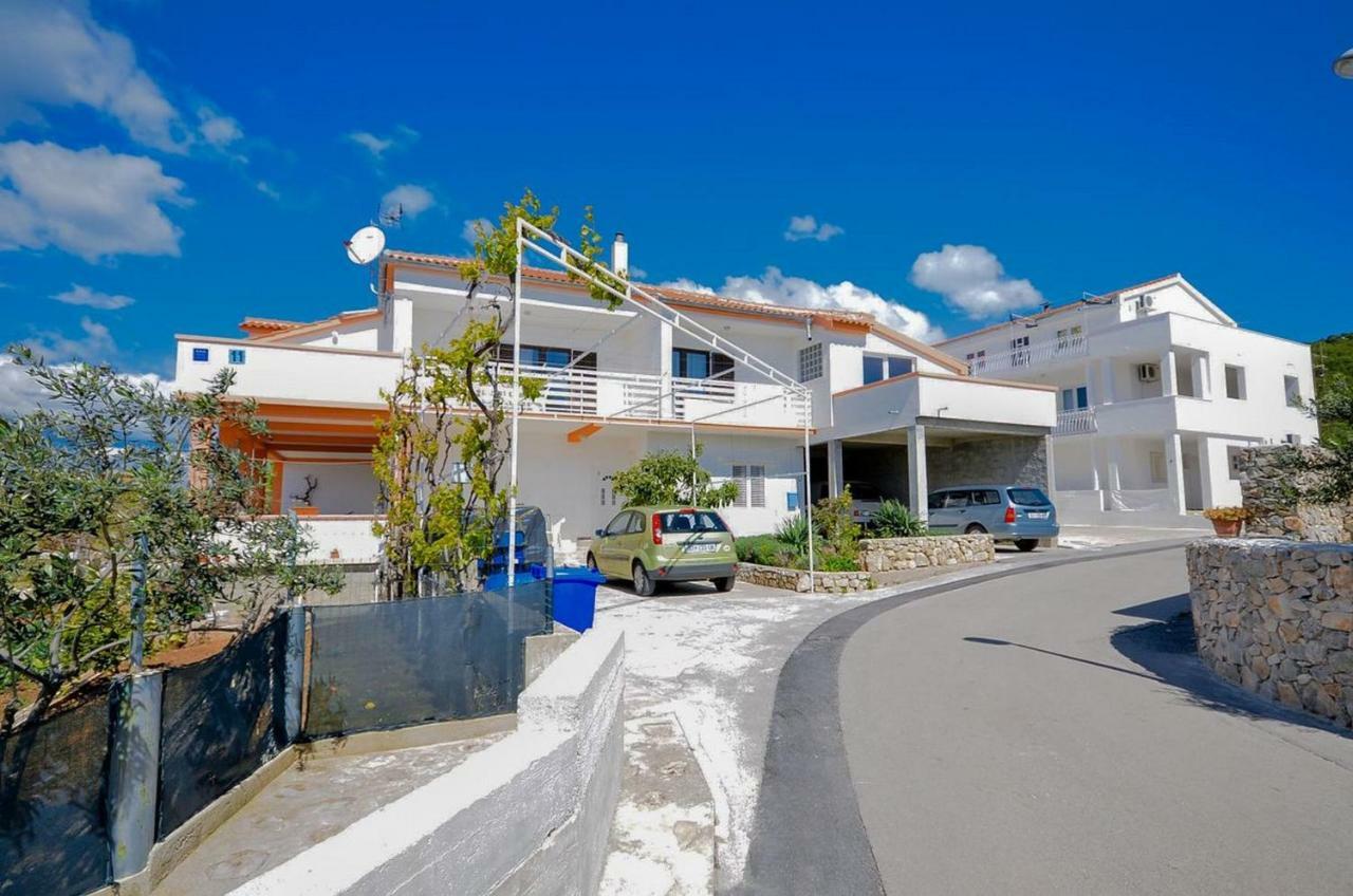 Apartments Sanja ตรีบูนย์ ภายนอก รูปภาพ